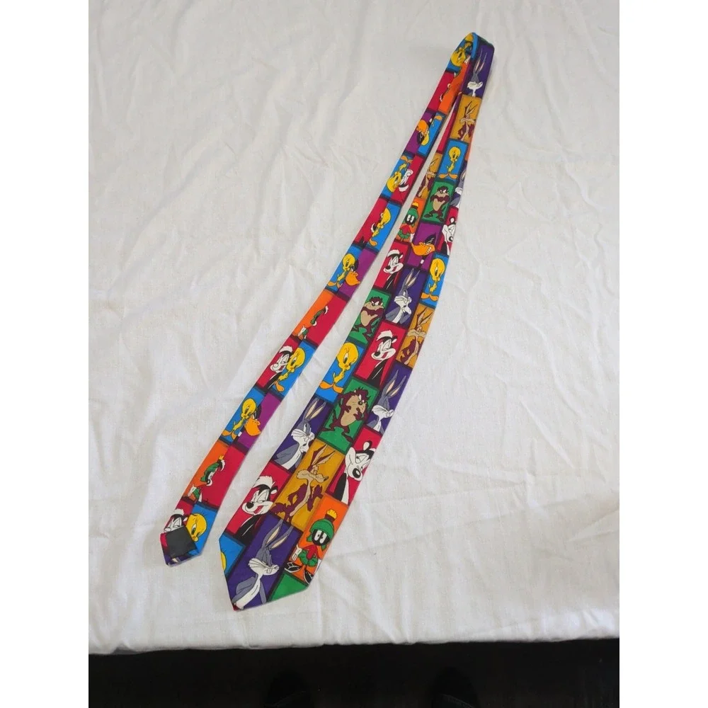 Vintage Looney Tunes Necktie 1993